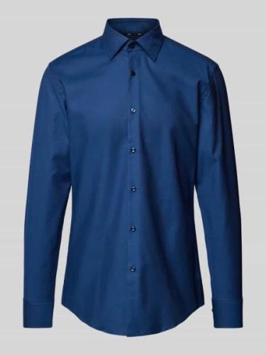 BOSS Slim Fit Business-Hemd mit Kentkragen Modell 'Hank' in Marine, Gr...