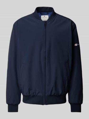 CHAMPION Bomberjacke mit Label-Print in Marine, Größe L