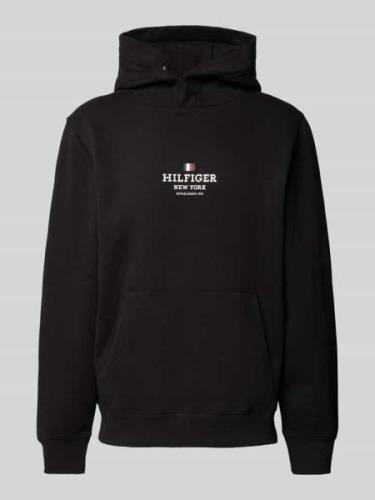 Tommy Hilfiger Hoodie mit Label-Print und Känguru-Tasche in Black, Grö...