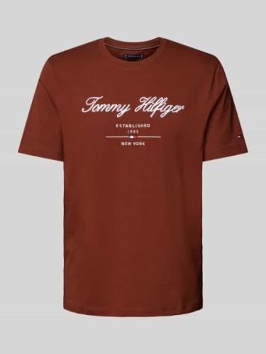 Tommy Hilfiger T-Shirt mit Label-Stitching in Hellbraun, Größe L