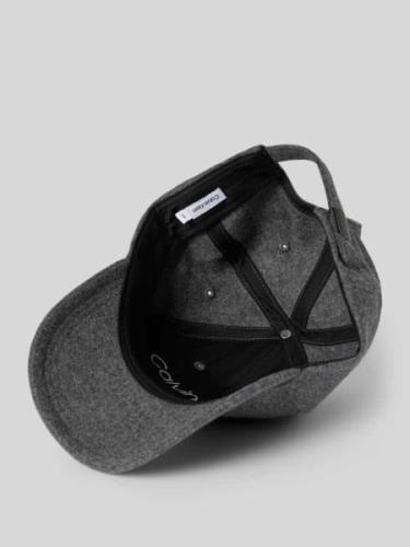 CK Calvin Klein Basecap mit Label-Patch in Anthrazit, Größe 1