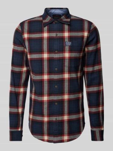 Superdry Slim Fit Freizeithemd mit Label-Patch Modell 'Lumberjack' in ...