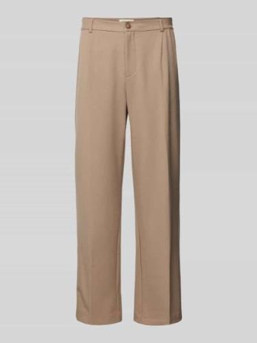 Casual Friday Tapered Fit Stoffhose mit Bundfalten in Beige, Größe 30/...