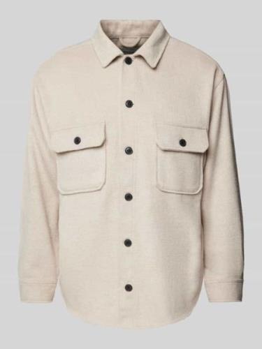 Jack & Jones Regular Fit Freizeithemd mit Brustpattentaschen in Offwhi...