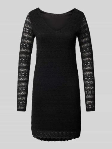 Vero Moda Slim Fit Mini Kleid aus Spitze Modell ZOE 2-WAY' in Black, G...