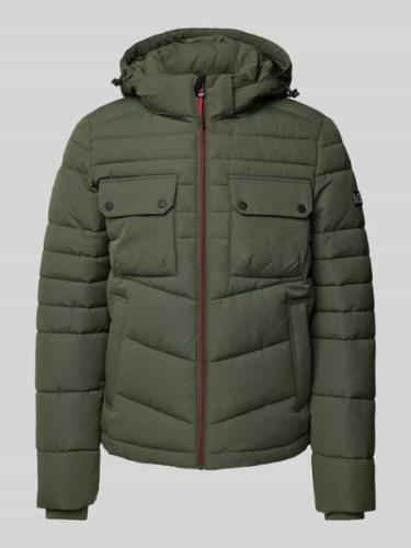 s.Oliver RED LABEL Regular Fit Steppjacke mit Stehkragen in Oliv, Größ...