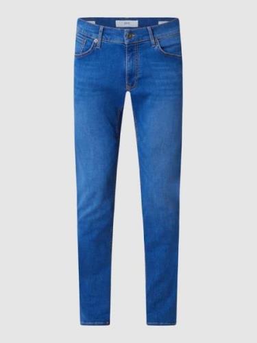 Brax Slim Fit Jeans mit Stretch-Anteil Modell 'Chuck' in Jeansblau, Gr...