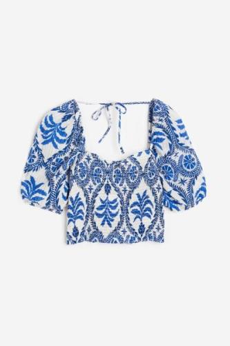H&M Gesmokte Bluse Weiß/Blau gemustert, Tops in Größe XL. Farbe: White...