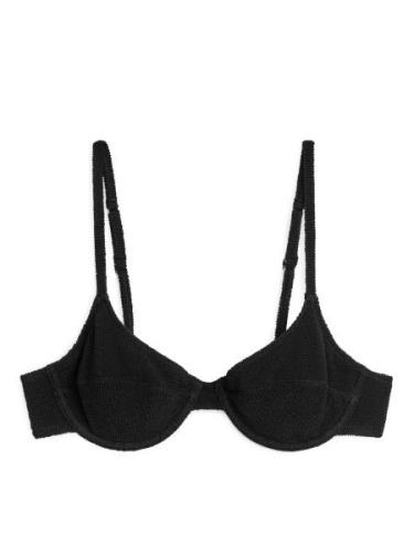 Arket Crinkle-Bikini-Oberteil mit Bügeln Schwarz in Größe 75A. Farbe: ...