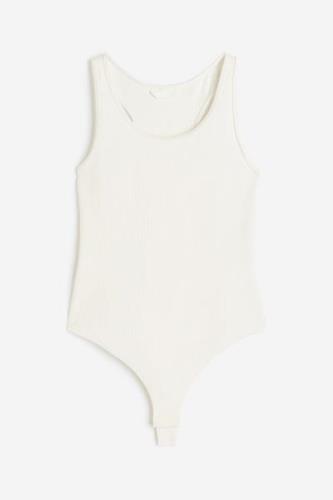 H&M Gerippter Stringbody Weiß, Bodys in Größe XXXL. Farbe: White