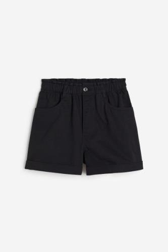 H&M Shorts High Waist Schwarz in Größe XS. Farbe: Black