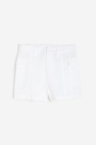 H&M Cargoshorts aus Leinenmix Weiß in Größe 40. Farbe: White