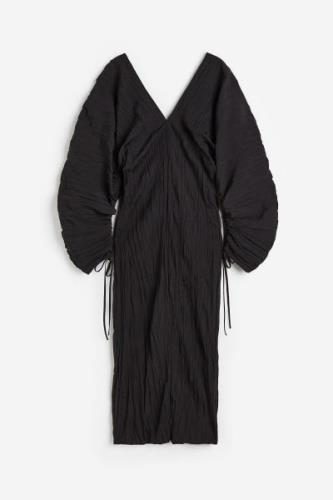 H&M Kleid mit Volumen Schwarz, Party kleider in Größe S. Farbe: Black