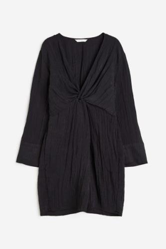 H&M Kleid aus Strukturstoff mit Knotendetail Schwarz, Alltagskleider i...