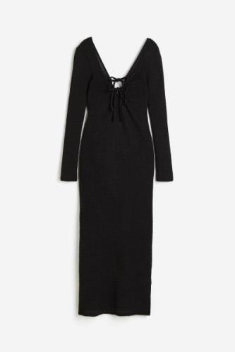 H&M Kleid in Strukturstrick mit Bindedetail Schwarz, Alltagskleider Gr...