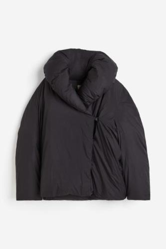 H&M Daunenjacke mit großem Kragen Schwarz, Jacken in Größe XS. Farbe: ...