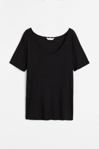 H&M T-Shirt aus Lyocell Schwarz in Größe M. Farbe: Black