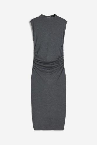 H&M Gerafftes Bodycon-Kleid Dunkelgraumeliert, Alltagskleider in Größe...