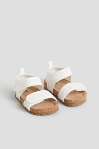 H&M Sandalen Cremefarben in Größe 23. Farbe: Cream