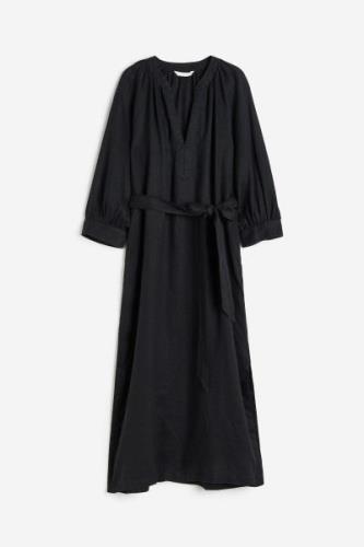 H&M Leinenkleid mit Gürtel Schwarz, Alltagskleider in Größe XS. Farbe:...