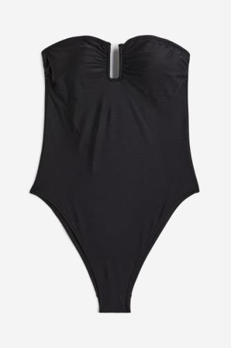 H&M Bandeau-Badeanzug High Leg Schwarz, Badeanzüge in Größe 34. Farbe:...