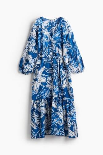 H&M Crêpe-Kleid mit Bindegürtel Blau/Geblümt, Alltagskleider in Größe ...