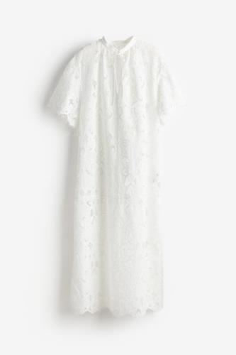 H&M Kaftankleid in Broderie Anglaise Weiß, Alltagskleider Größe M. Far...