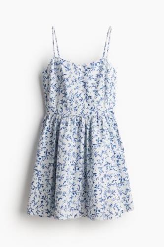 H&M Baumwollkleid mit ausgestelltem Rock Weiß/Blau geblümt, Alltagskle...