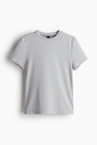 H&M Figurbetontes T-Shirt Hellgrau in Größe XS. Farbe: Light grey