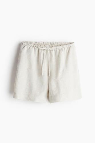 H&M Schlupfshorts aus Leinenmix Naturweiß in Größe M. Farbe: Natural w...