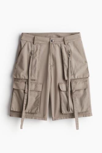 H&M Cargoshorts aus Baumwolle Greige in Größe 32