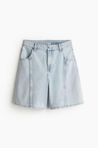 H&M Blasses Denimblau, Shorts in Größe 46. Farbe: Pale denim blue