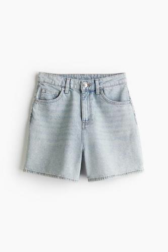 H&M Mom High Jeansshorts Blasses Denimblau in Größe 32. Farbe: Pale de...