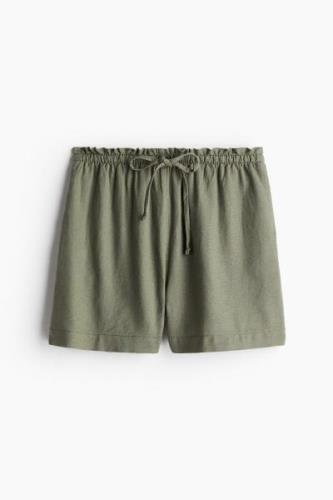 H&M Shorts aus Leinenmix Khakigrün in Größe L. Farbe: Khaki green