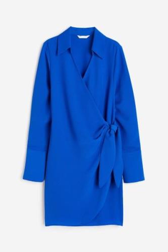 H&M Wickelkleid aus Crêpe Knallblau, Alltagskleider in Größe XS. Farbe...