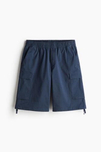 H&M Cargoshorts aus Twill in Loose Fit Marineblau Größe L. Farbe: Navy...