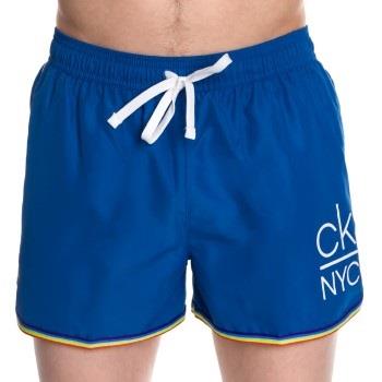 Calvin Klein Badehosen Pride Short Runner Swim Shorts Blau Polyester S...