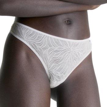 Calvin Klein Sheer Marquisette Lace Thong Weiß Polyamid Small Damen